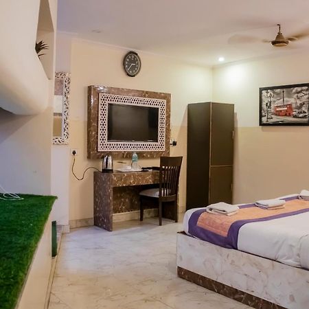 Hotel Airport City Near Delhi International Airport นิวเดลี ภายนอก รูปภาพ