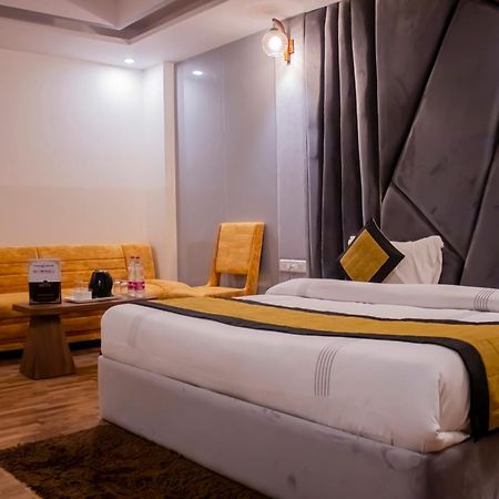 Hotel Airport City Near Delhi International Airport นิวเดลี ภายนอก รูปภาพ