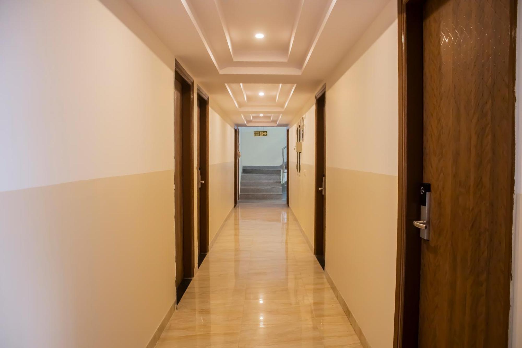 Hotel Airport City Near Delhi International Airport นิวเดลี ภายนอก รูปภาพ