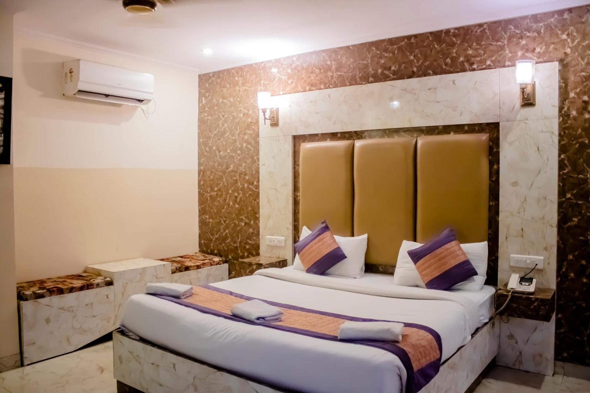Hotel Airport City Near Delhi International Airport นิวเดลี ภายนอก รูปภาพ