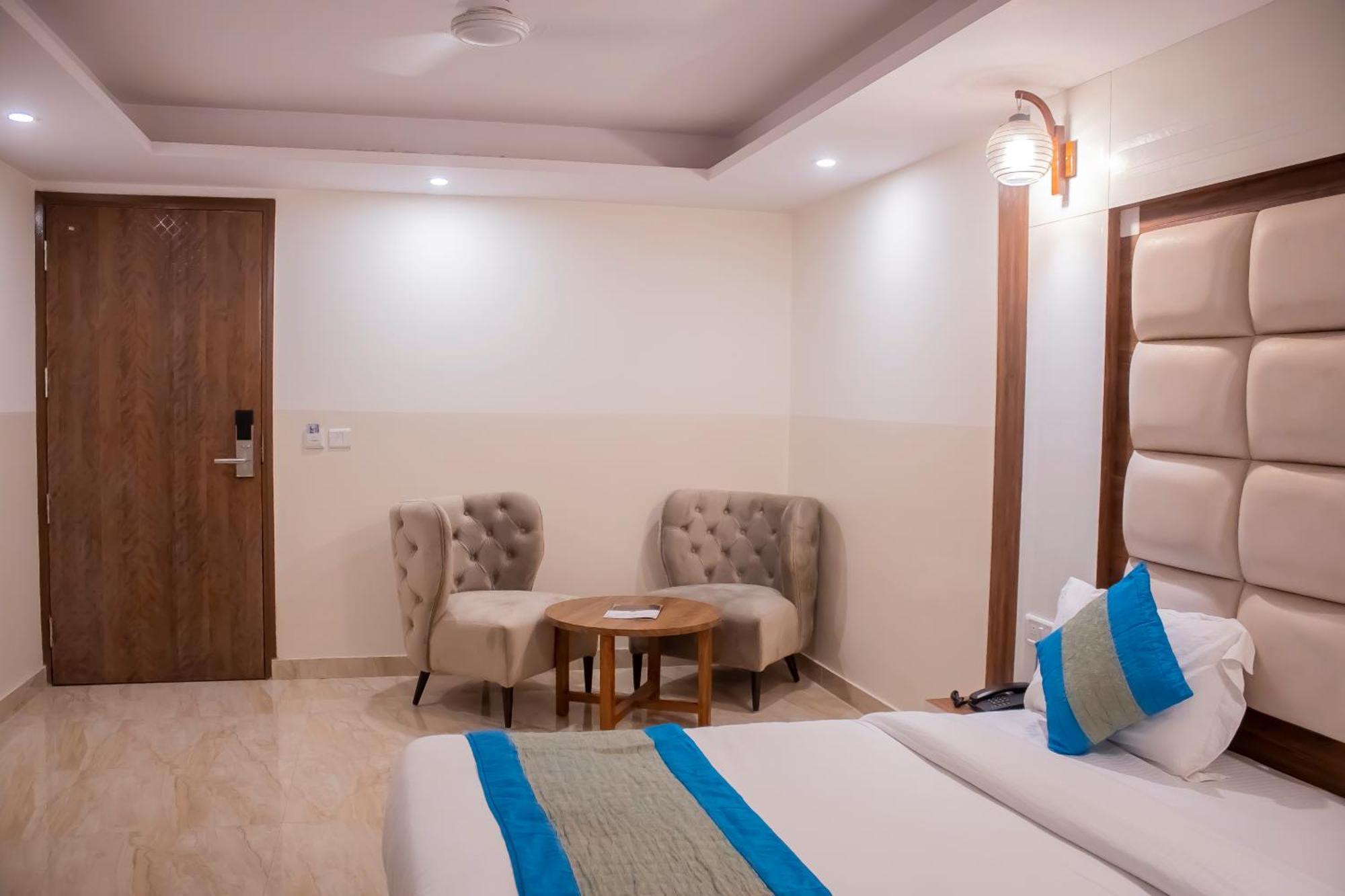 Hotel Airport City Near Delhi International Airport นิวเดลี ภายนอก รูปภาพ
