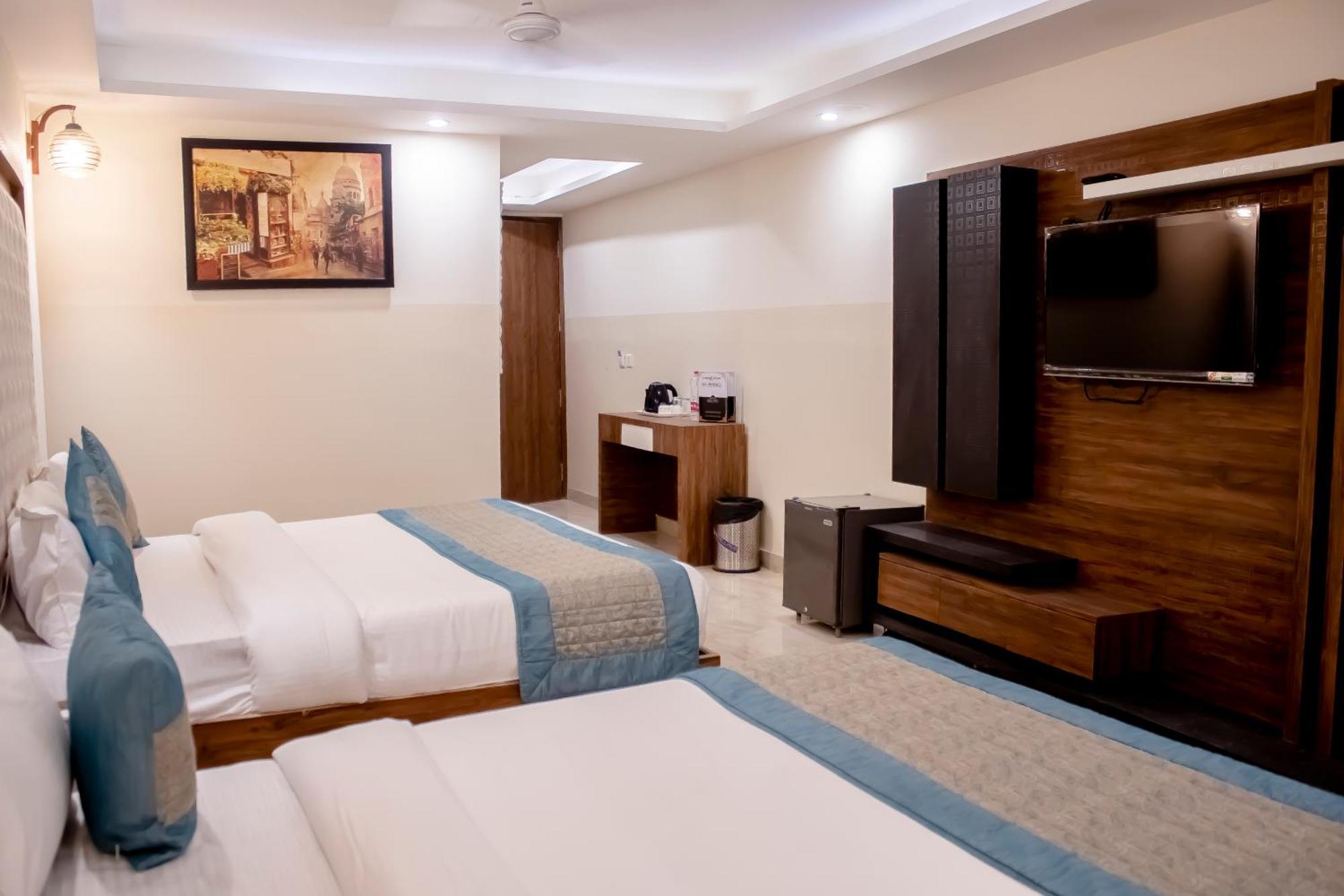 Hotel Airport City Near Delhi International Airport นิวเดลี ภายนอก รูปภาพ