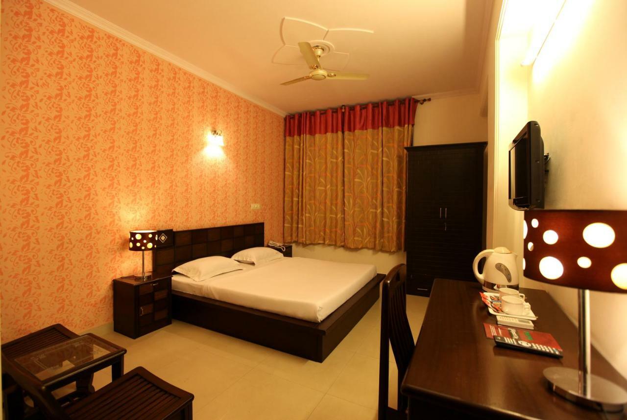 Hotel Airport City Near Delhi International Airport นิวเดลี ภายนอก รูปภาพ