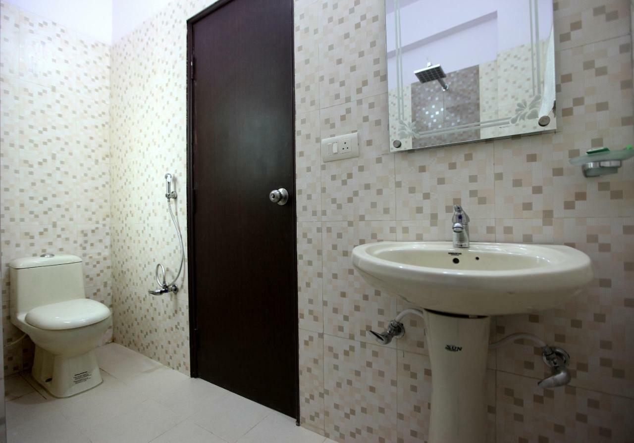 Hotel Airport City Near Delhi International Airport นิวเดลี ภายนอก รูปภาพ